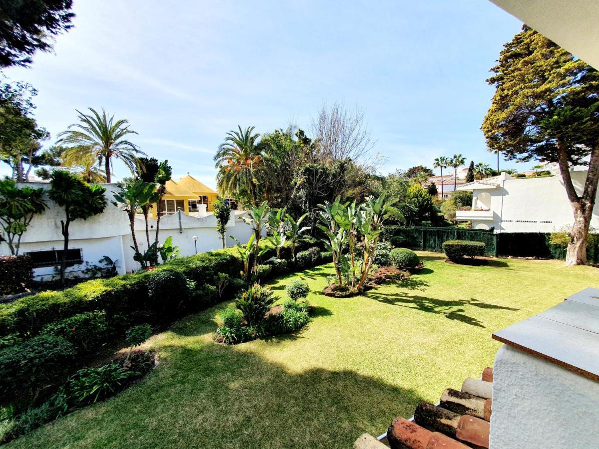 Miraflores Town Studio Sitio de Calahonda Luaran gambar