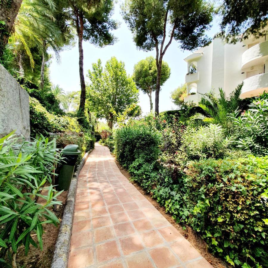 Miraflores Town Studio Sitio de Calahonda Luaran gambar